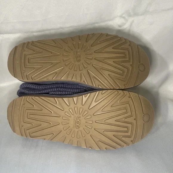 UGG Australia Boots Classic Cardy Knit Tall Boot Womens 8 Sweater Cottage Core - Picture 13 of 13